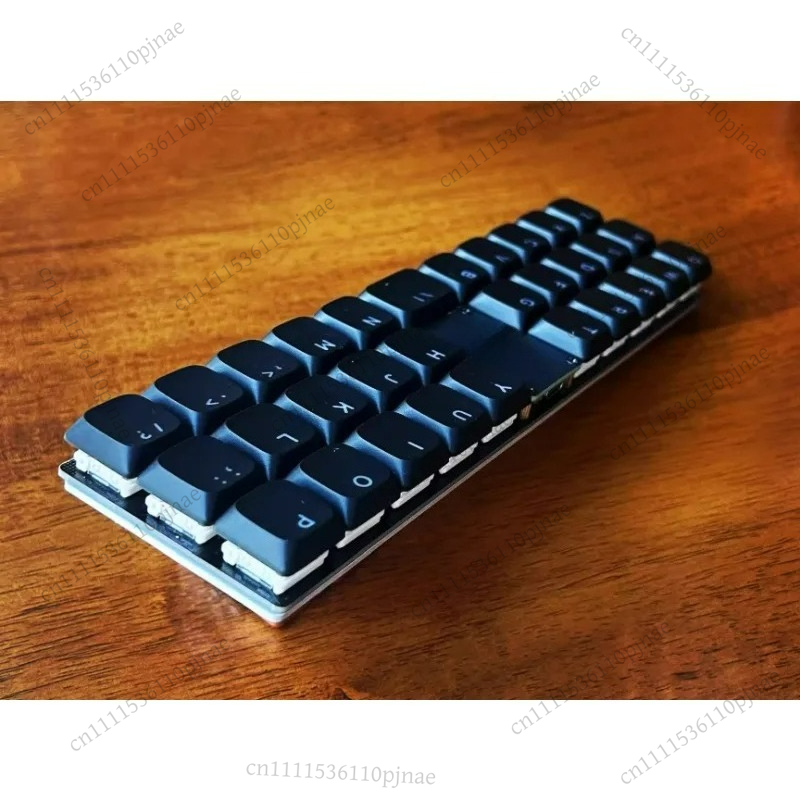 P31n/P30a ロープロファイルキーボード Blueto - Gaming Accessories To Gift のレビューと価格