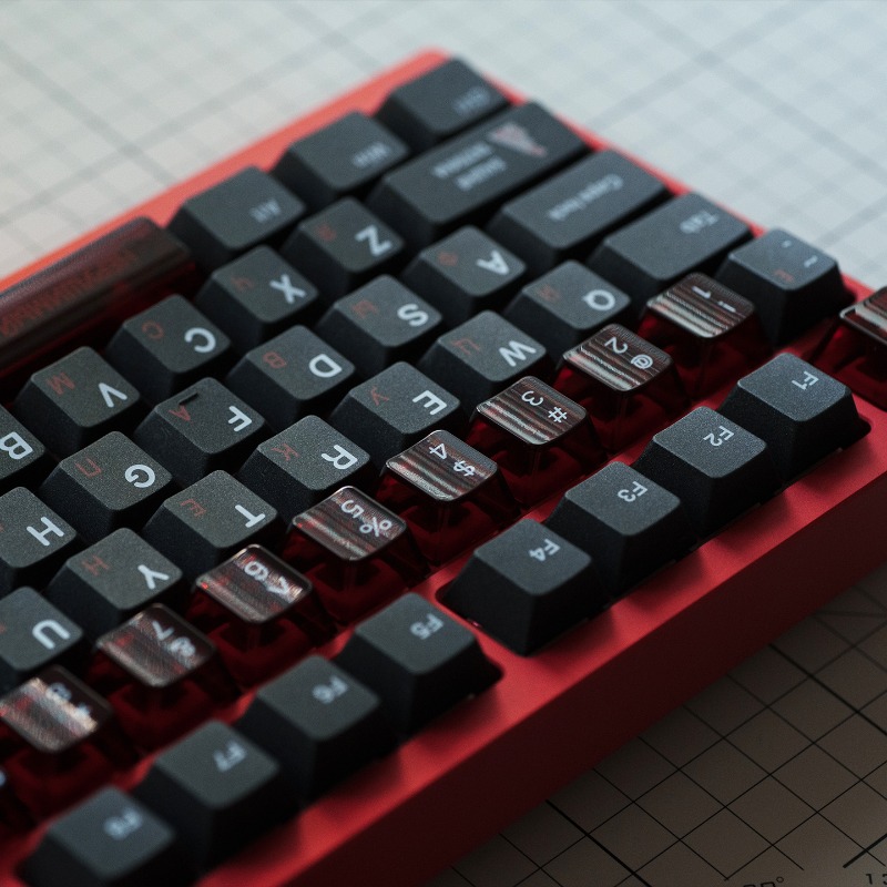 ソビエトブラックテーマキーキャップセット PBT PC 半透 - Gaming Accessories To Gift のレビューと価格